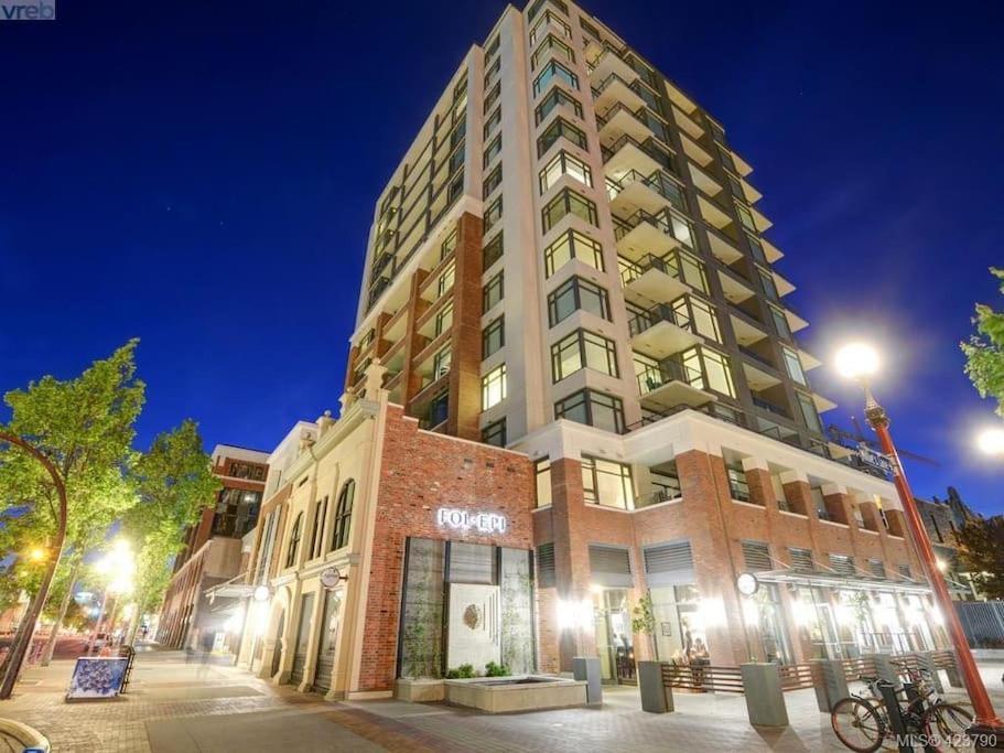 Modern 2 Bedroom Ocean Views Victoria Downtown Free Parking Buitenkant foto